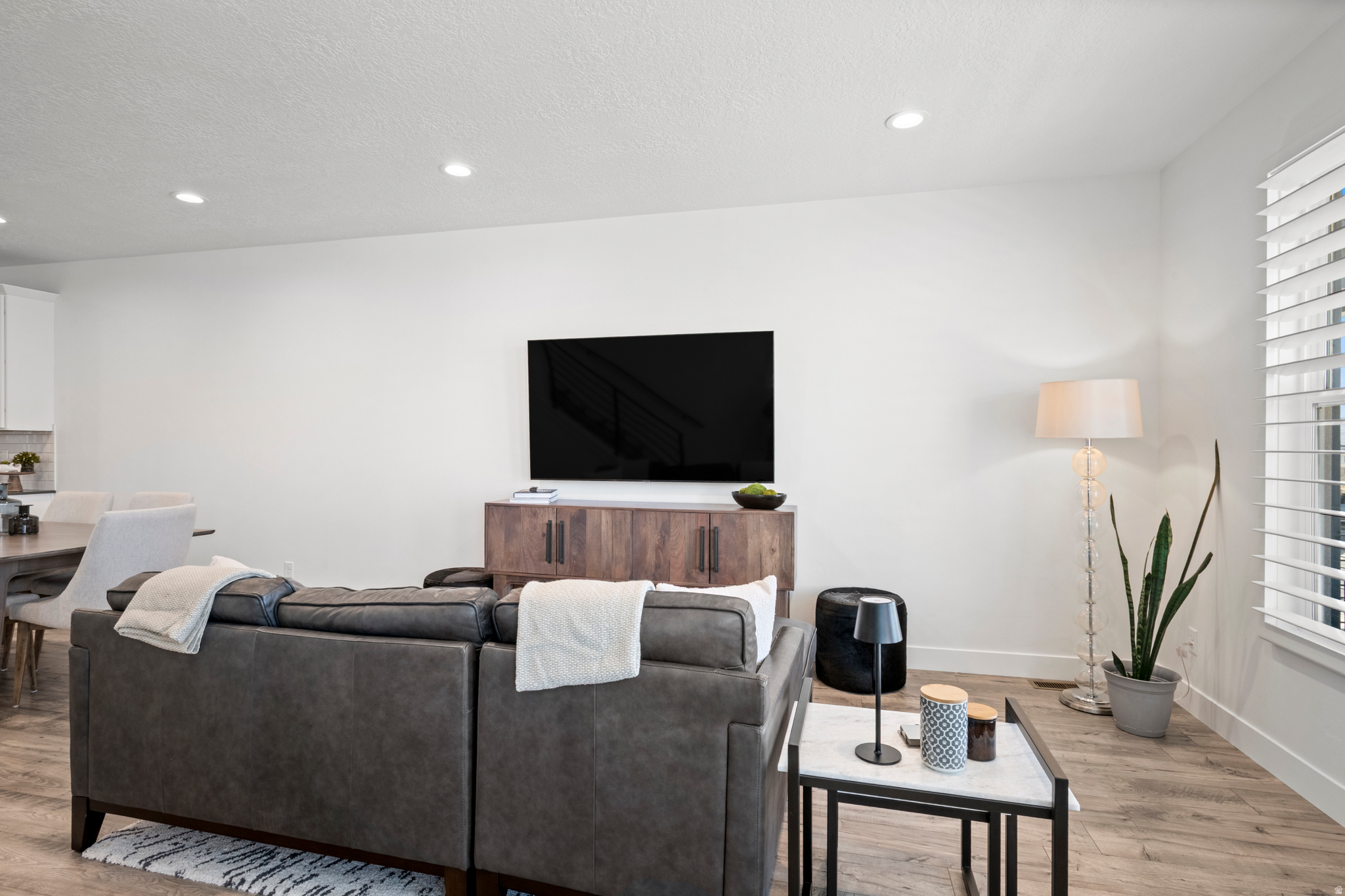 DAYBREAK - Residential