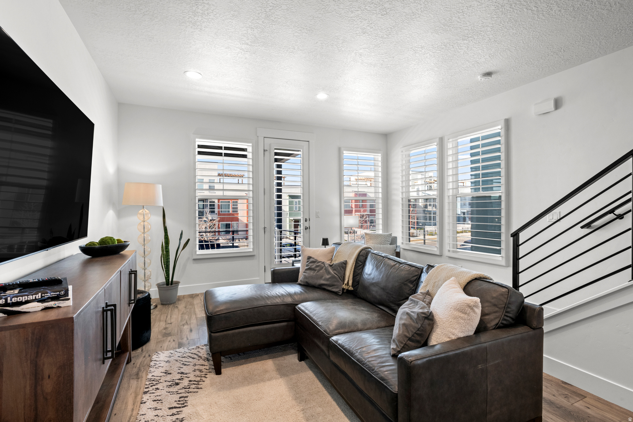 DAYBREAK - Residential