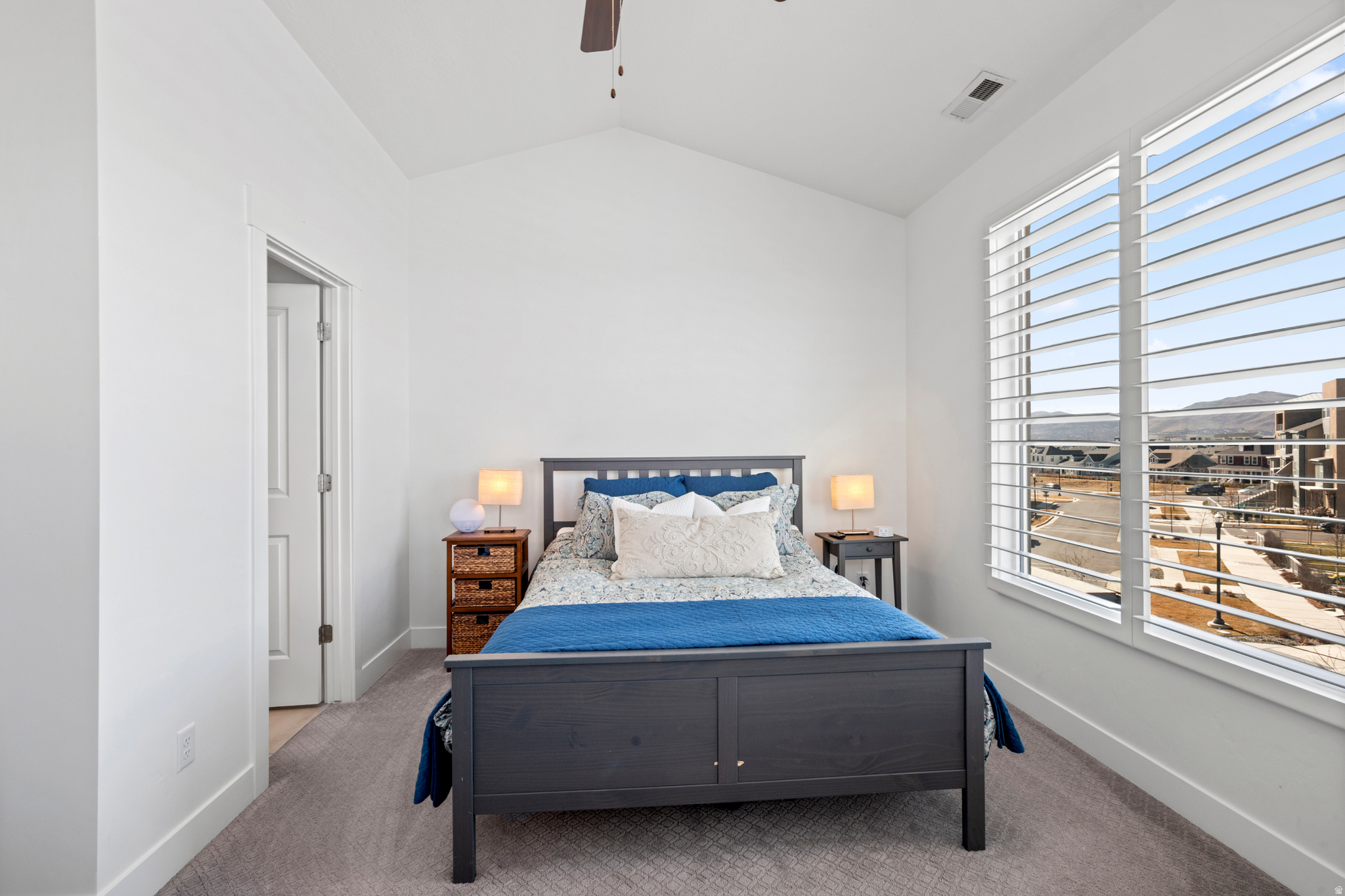 DAYBREAK - Residential