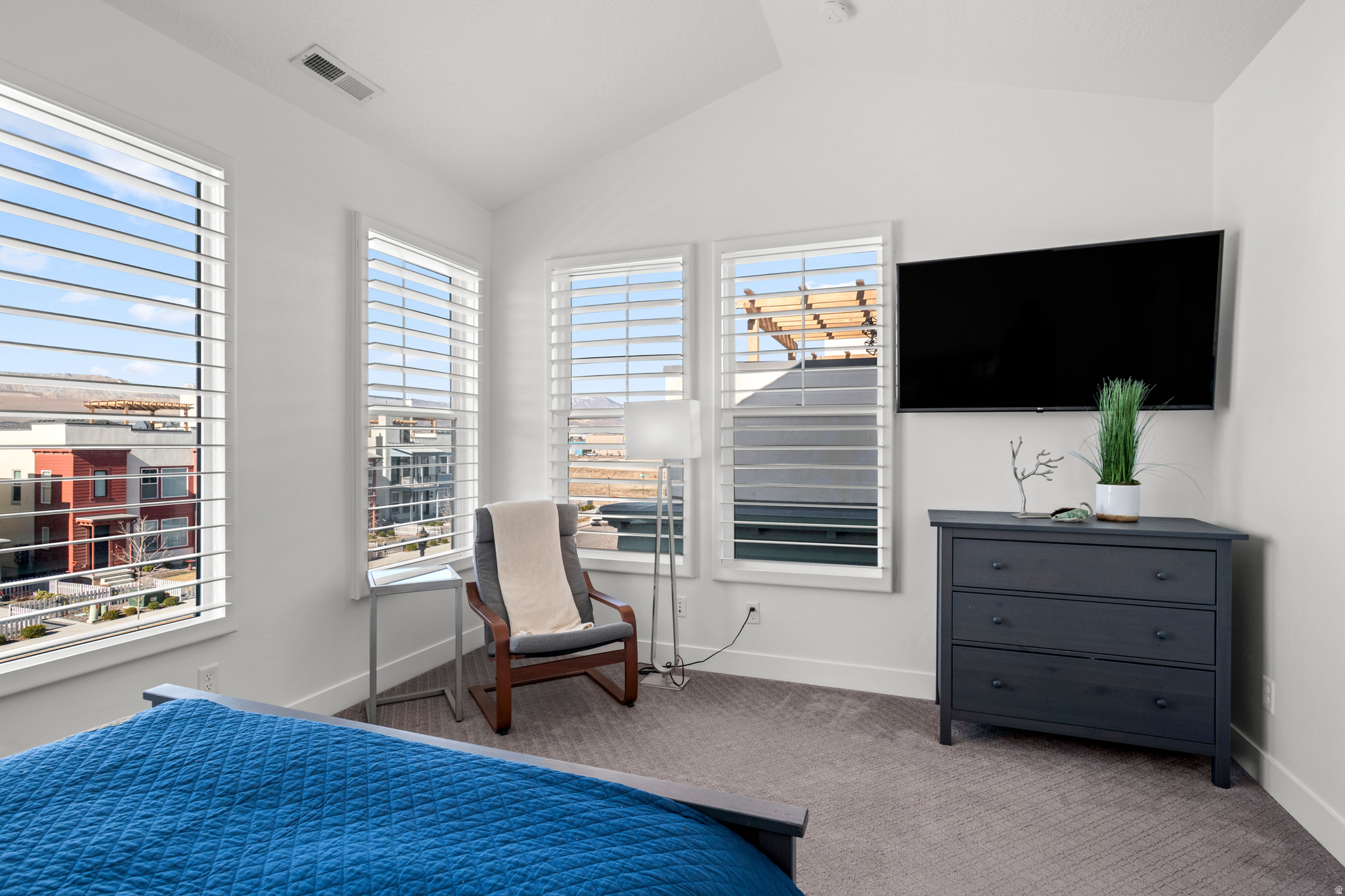 DAYBREAK - Residential