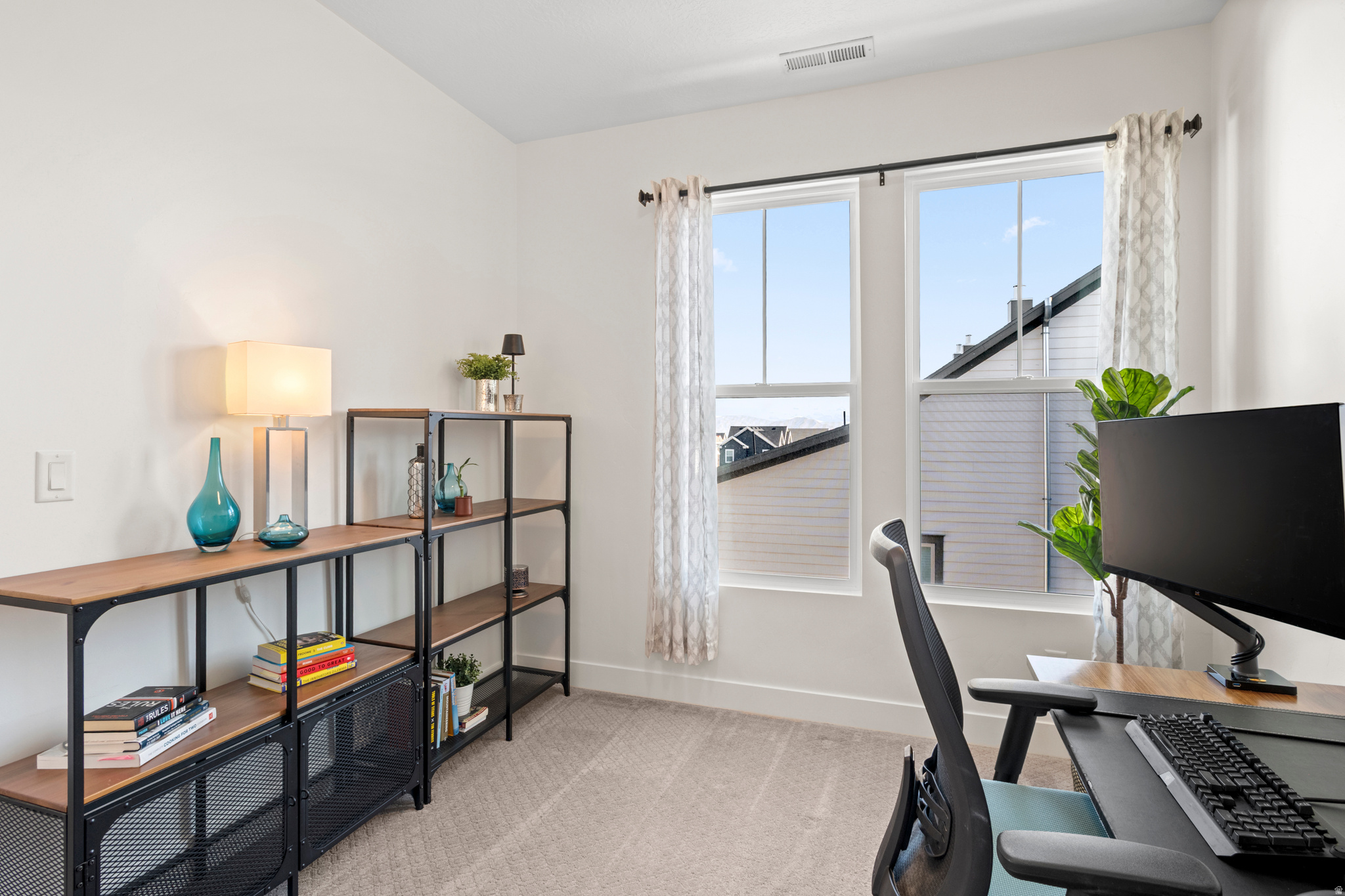 DAYBREAK - Residential