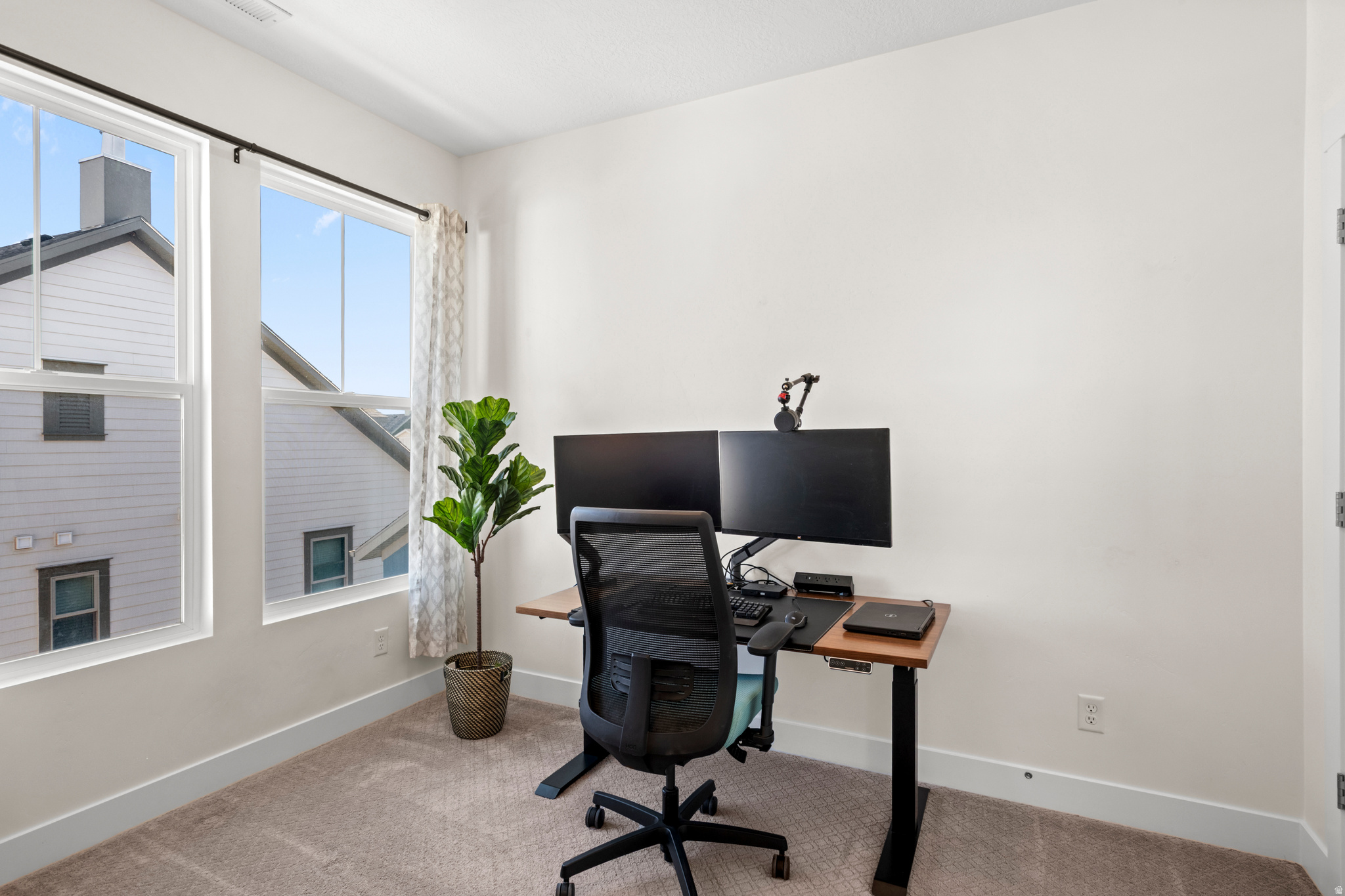 DAYBREAK - Residential