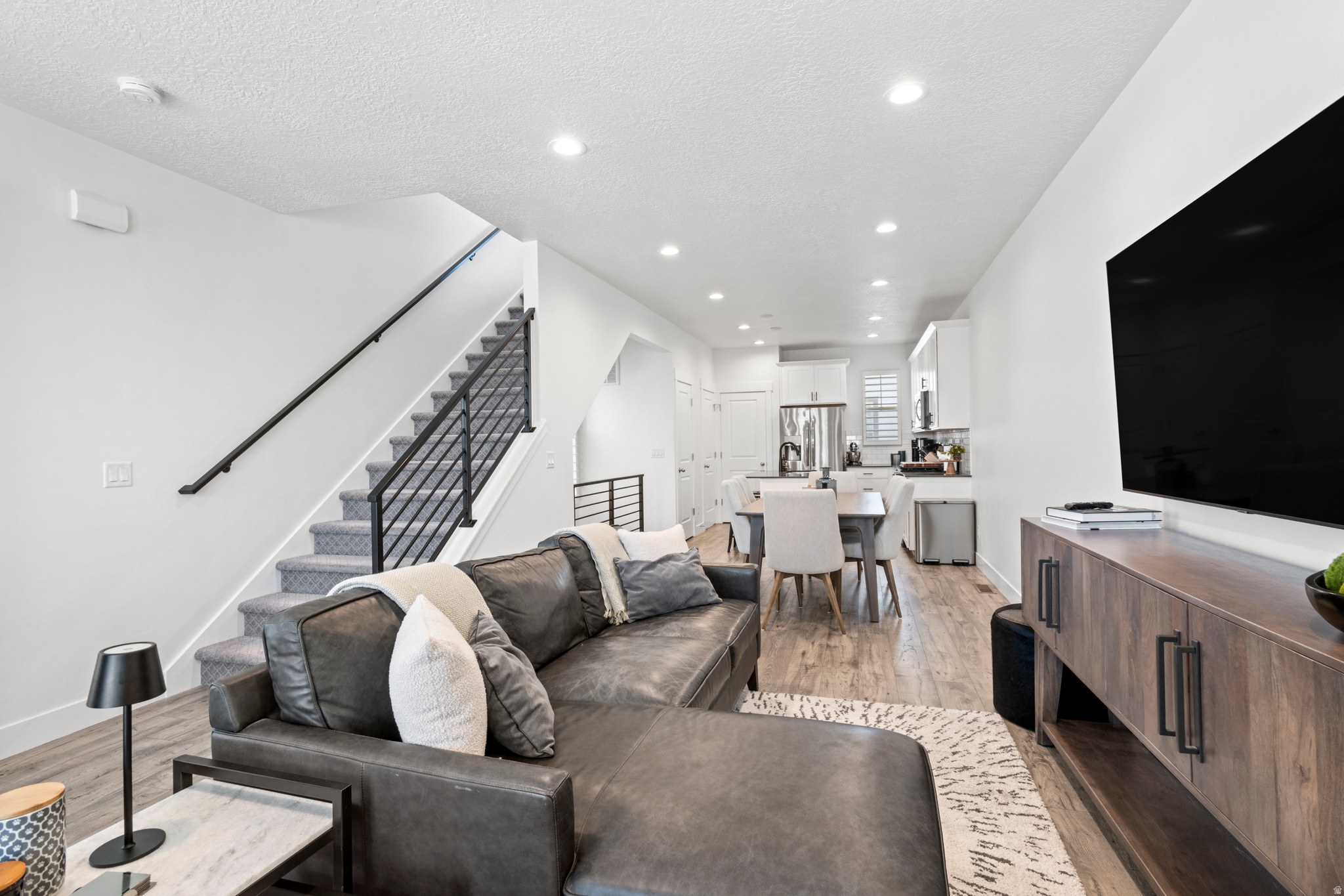 DAYBREAK - Residential