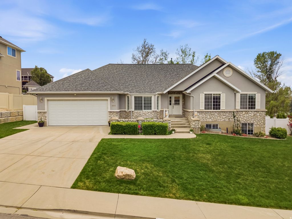 Photo of 682 E 175 N, Lindon, UT 84042 (MLS # 2152871)