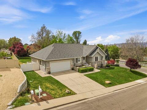 Tiny photo for 682 E 175 N, Lindon, UT 84042 (MLS # 2152871)