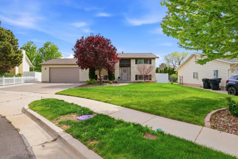Tiny photo for 611 W 1635 N, Clinton, UT 84015 (MLS # 2164928)