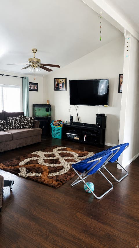 Mobile Home For Sale - 7052 W Arabian Way #81<br/> Salt Lake County, West Valley City, UT 84128