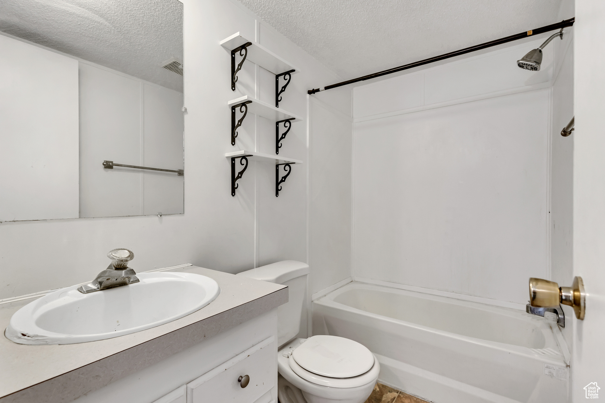 935 E Highway 193 #18, Layton, Utah image 17