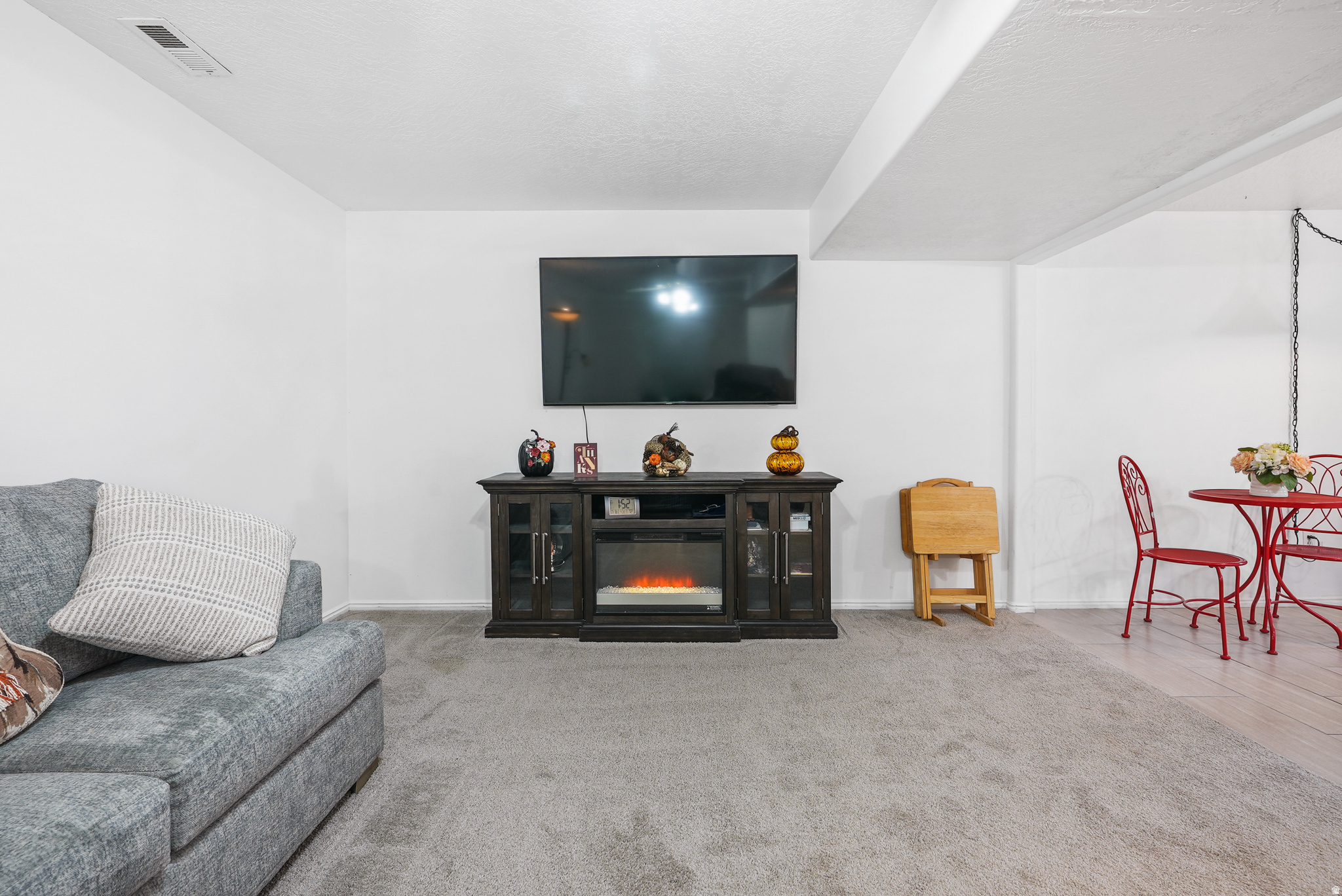 FOOTHILLS - Residential