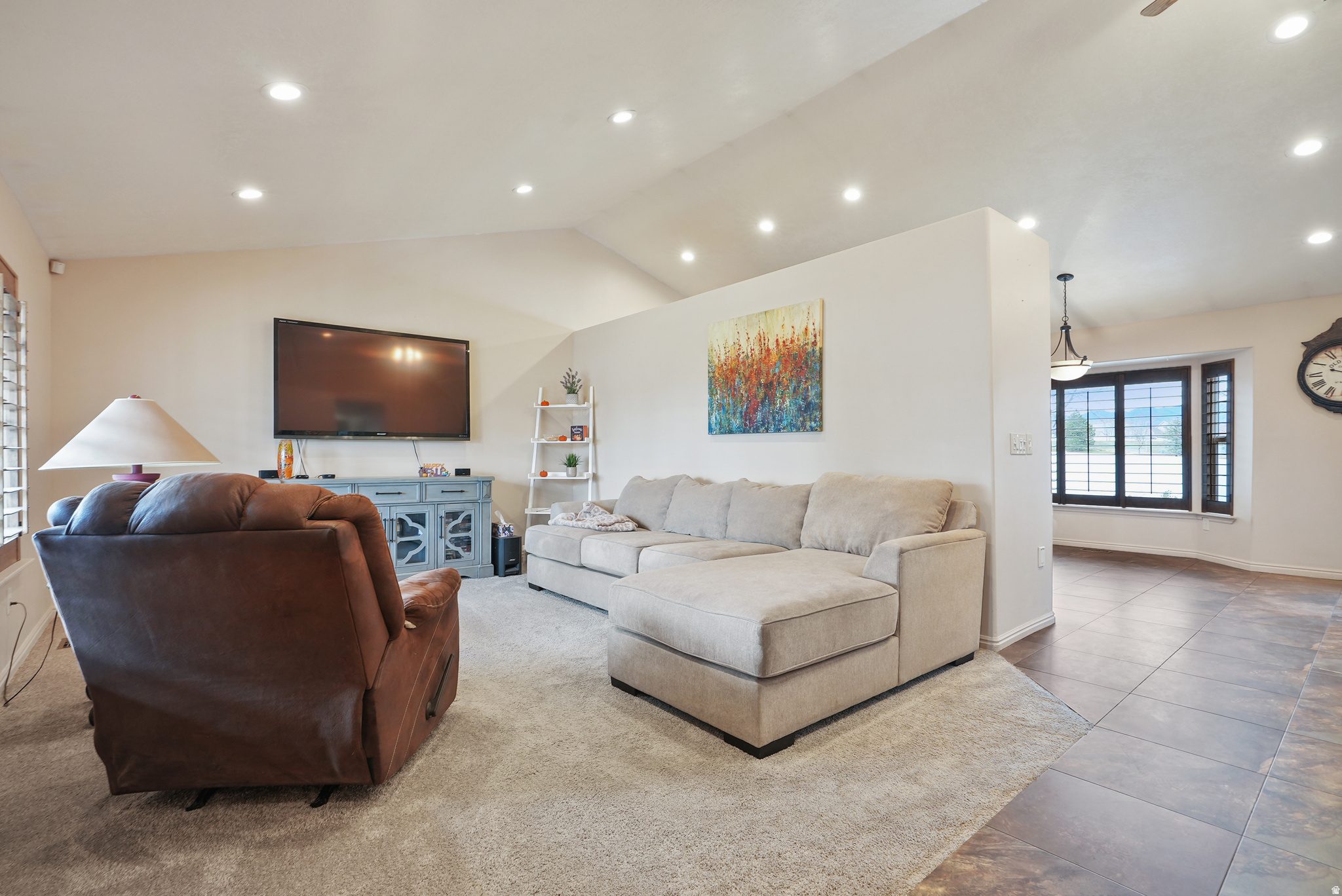 FOOTHILLS - Residential