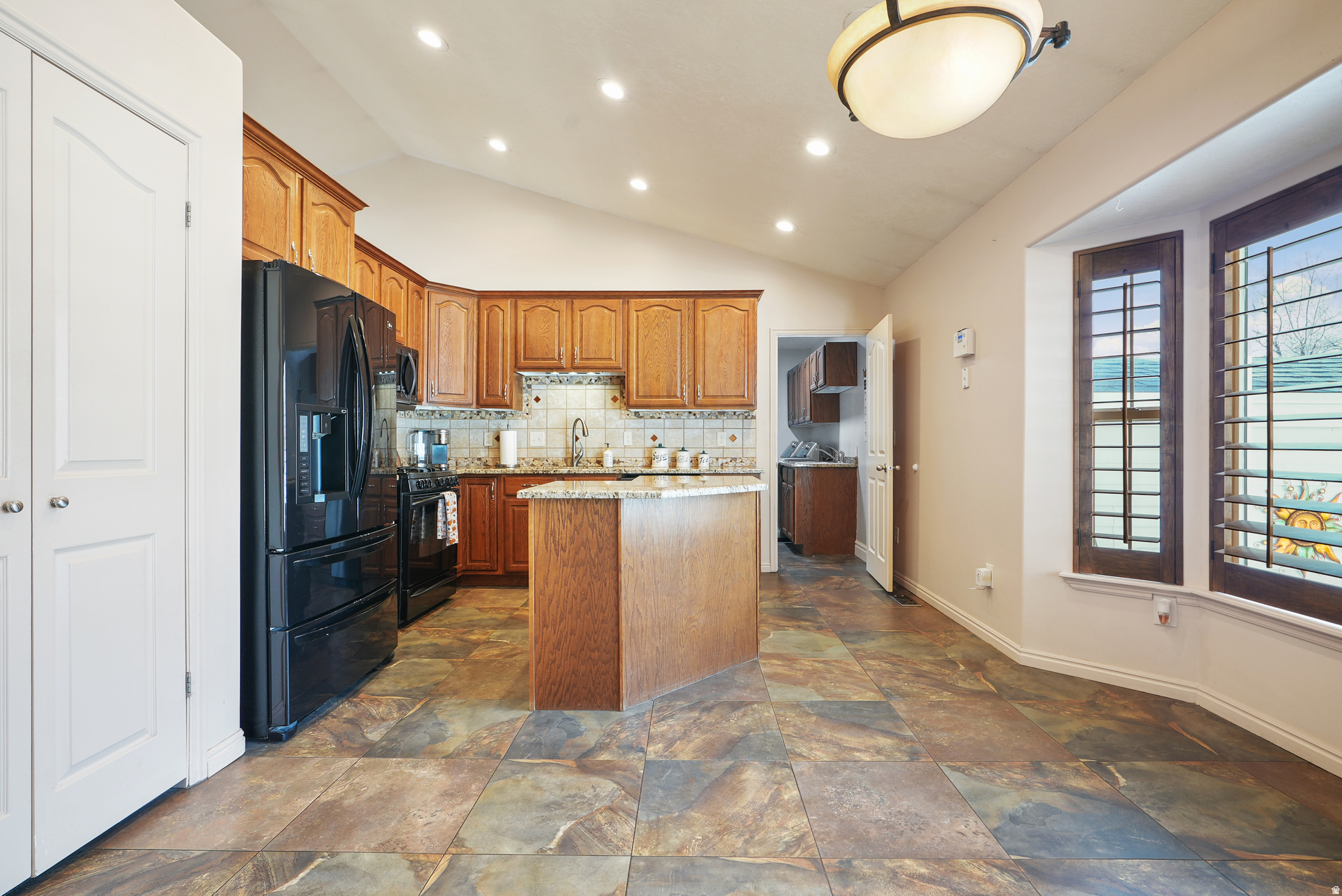 FOOTHILLS - Residential