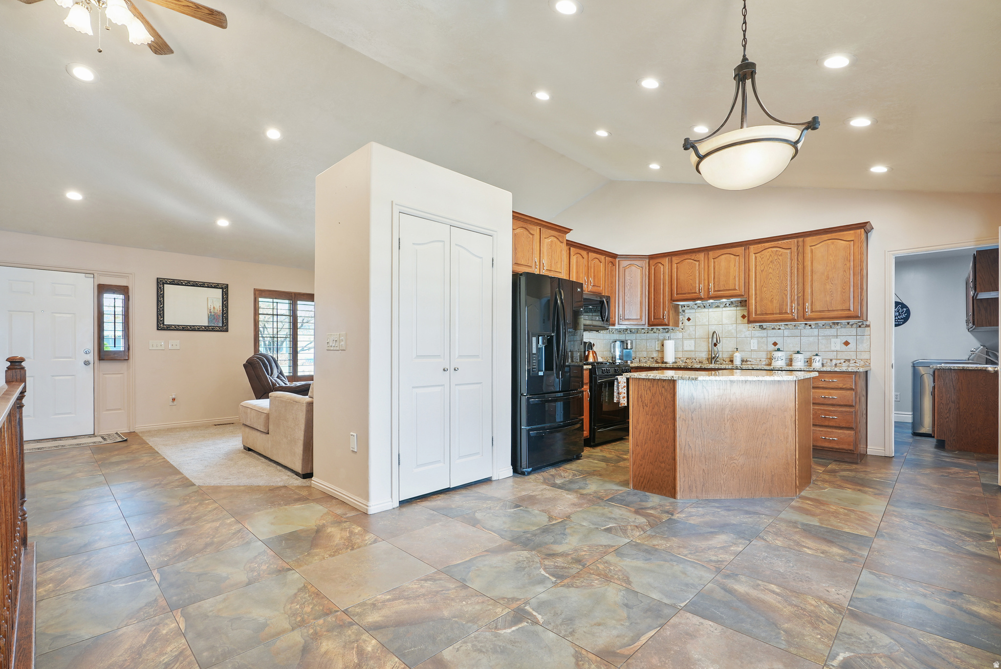 FOOTHILLS - Residential