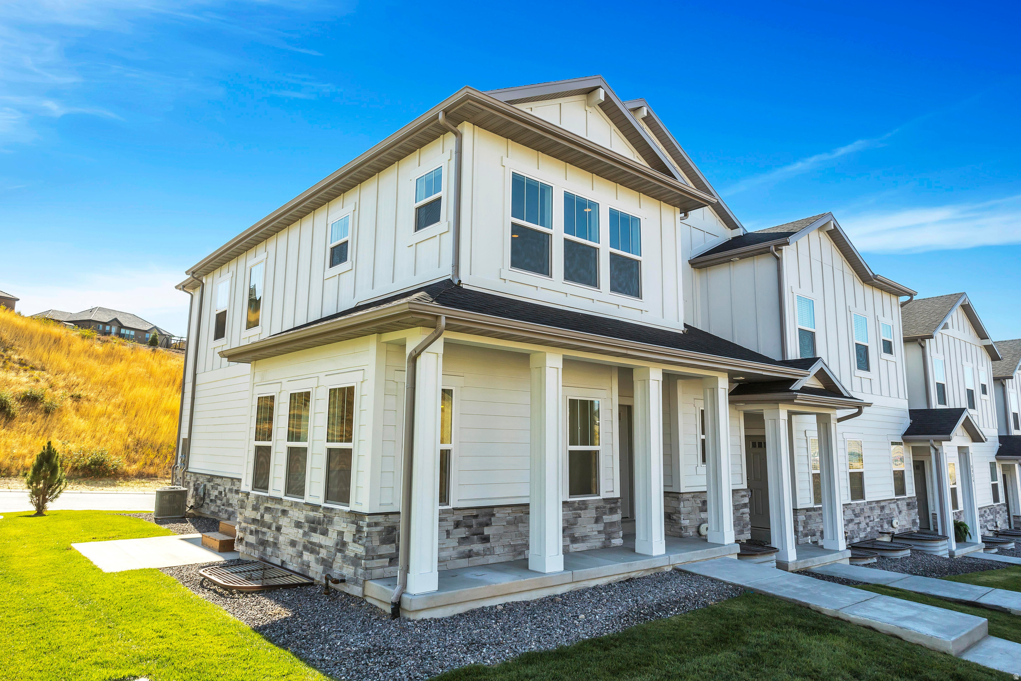 CANYON TRAIL - Residential