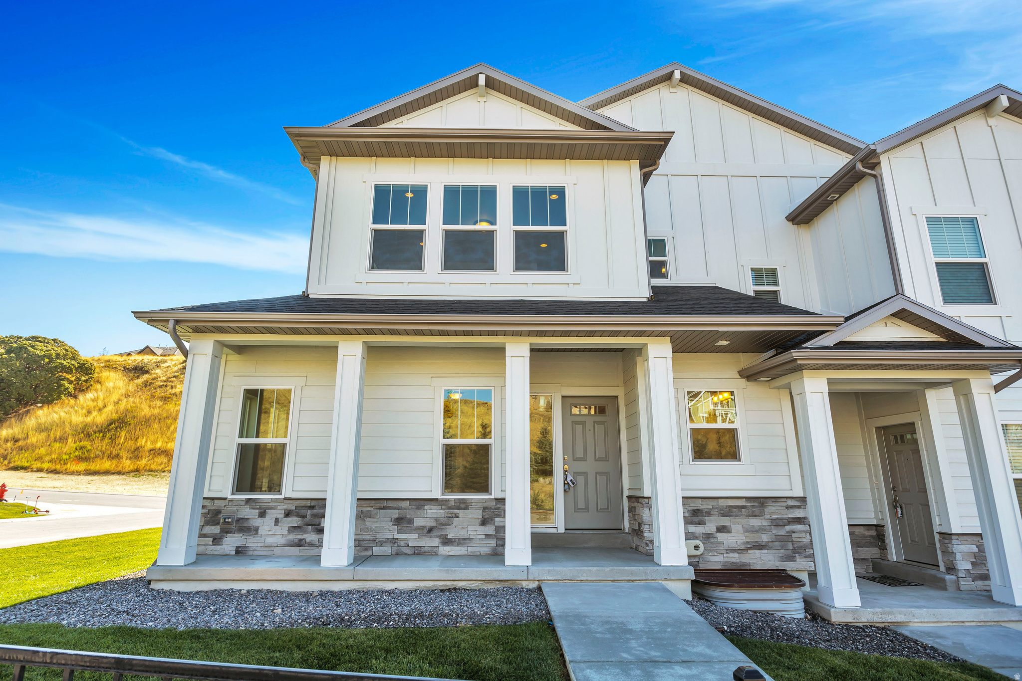 CANYON TRAIL - Residential