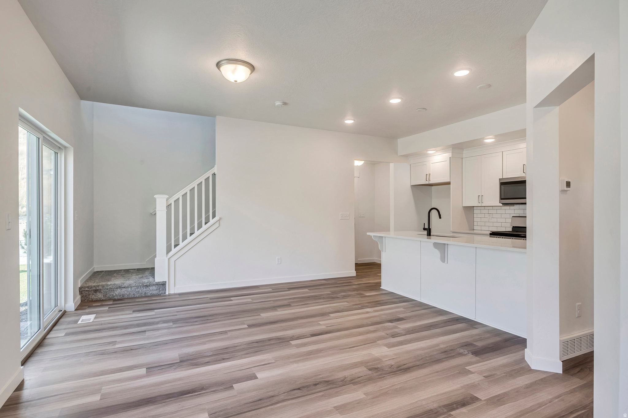 CANYON TRAIL - Residential