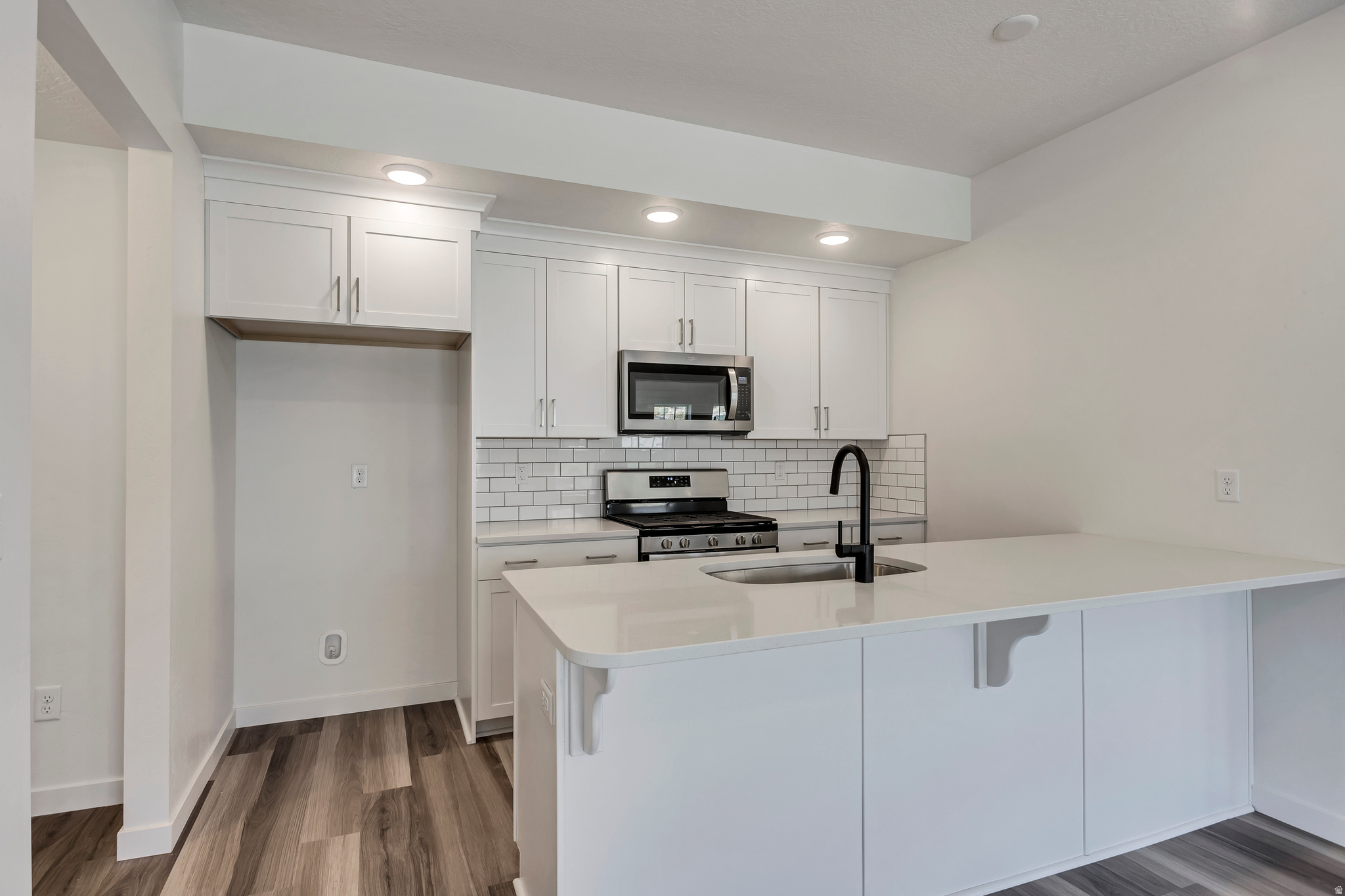 CANYON TRAIL - Residential