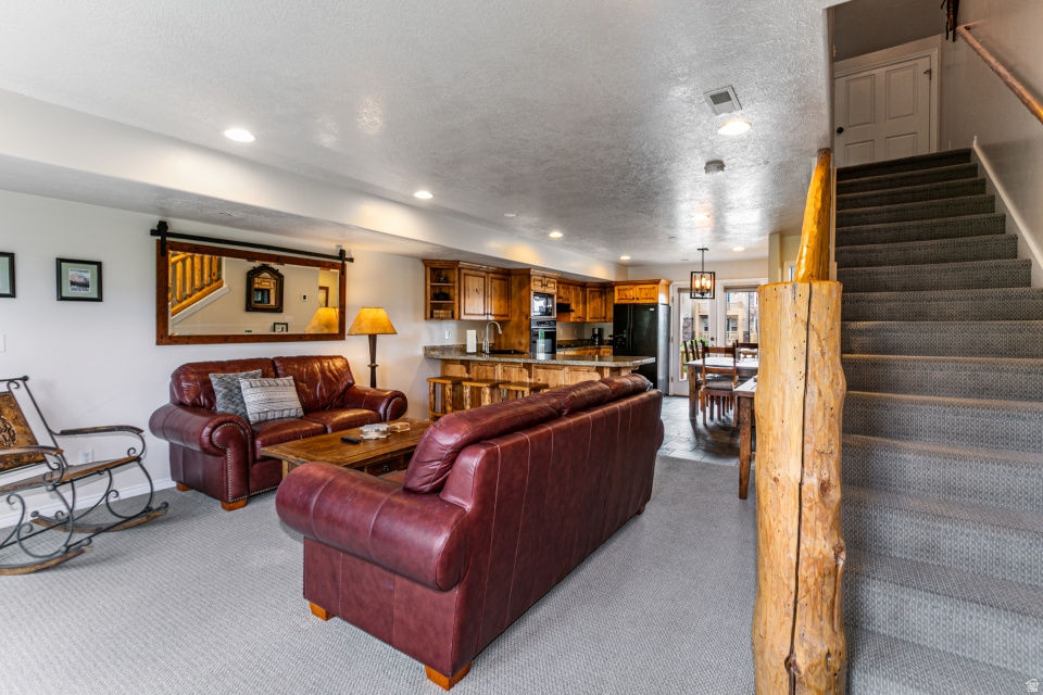 MOOSE HOLLOW - Residential