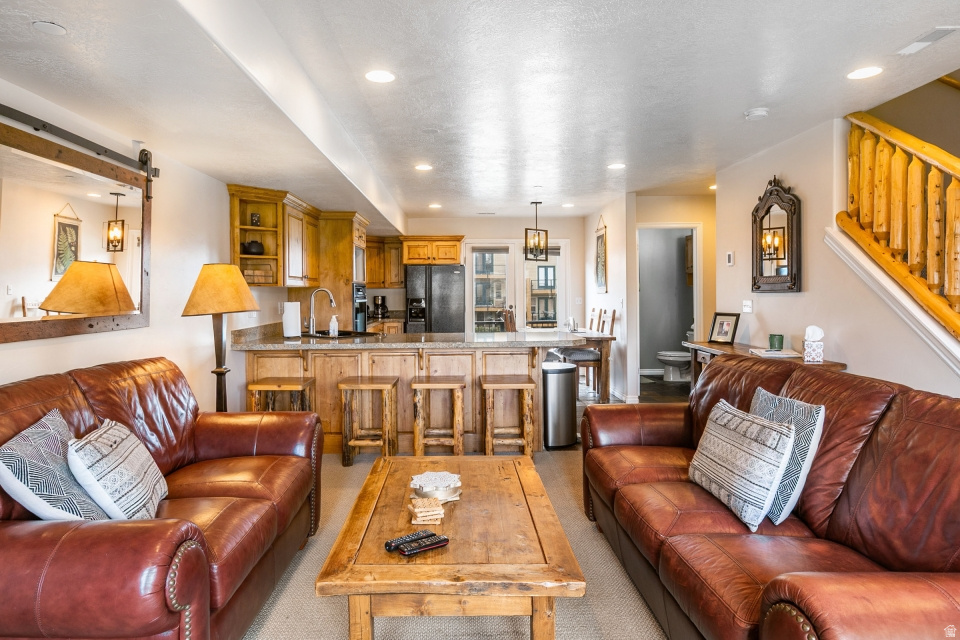 MOOSE HOLLOW - Residential