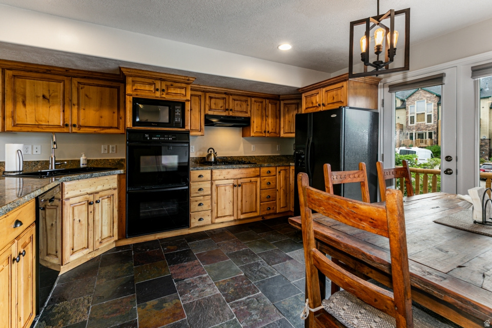 MOOSE HOLLOW - Residential