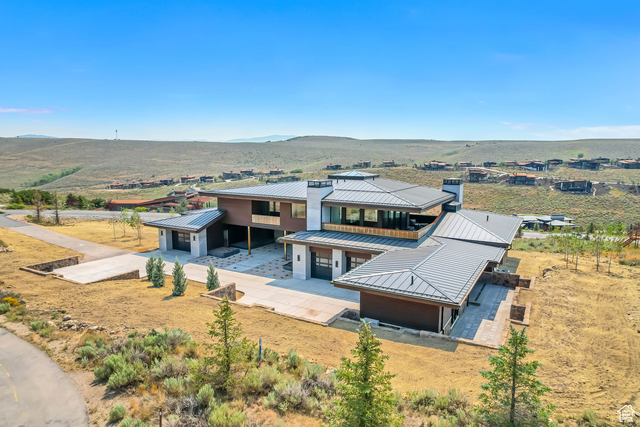 PROMONTORY PAINTED SHORES - Residential