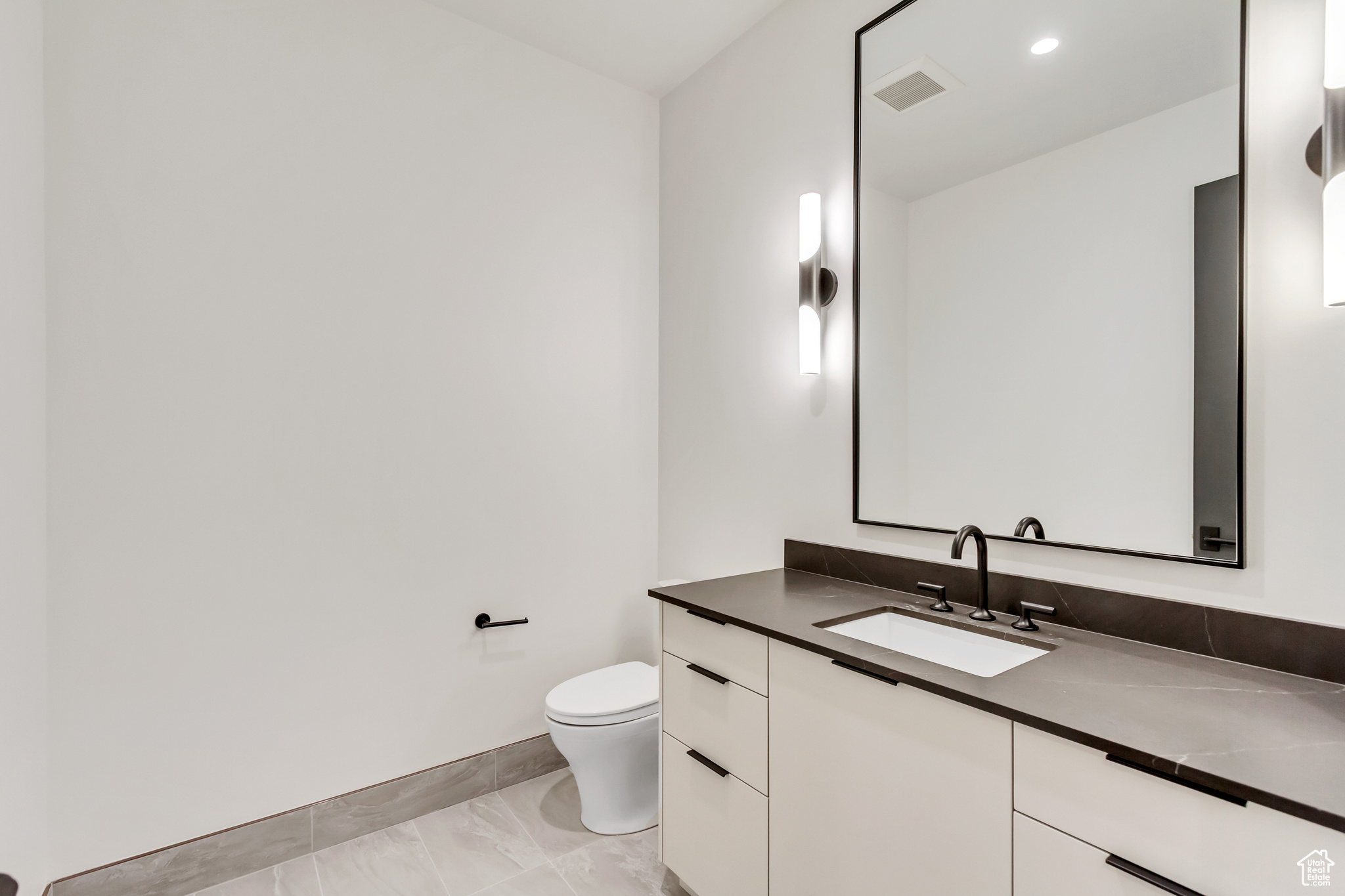 PROMONTORY PAINTED SHORES - Residential