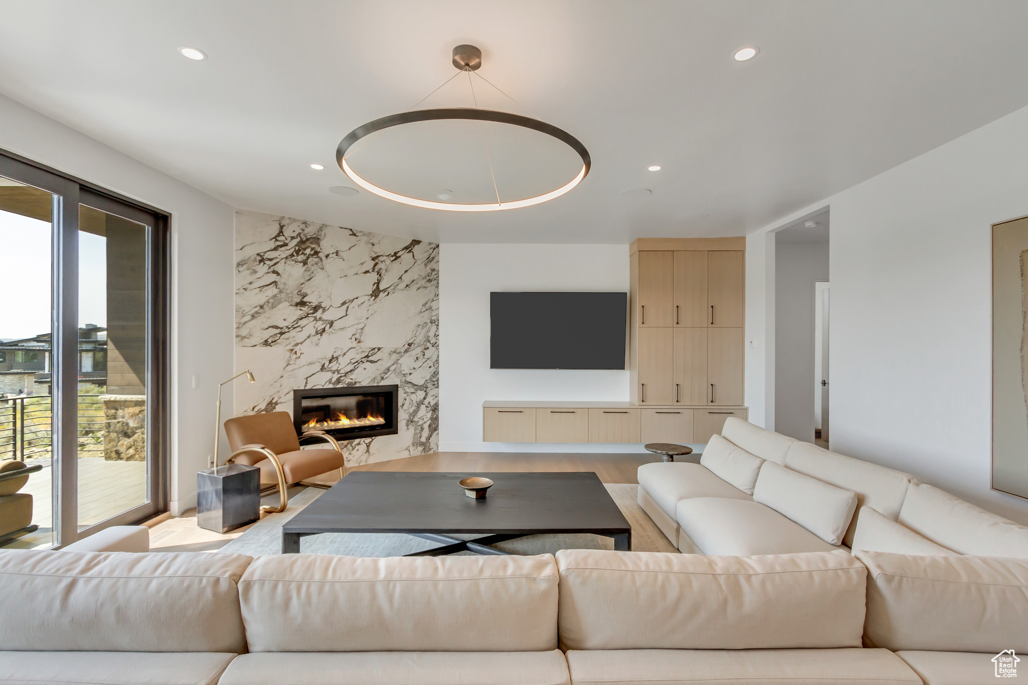 PROMONTORY PAINTED SHORES - Residential