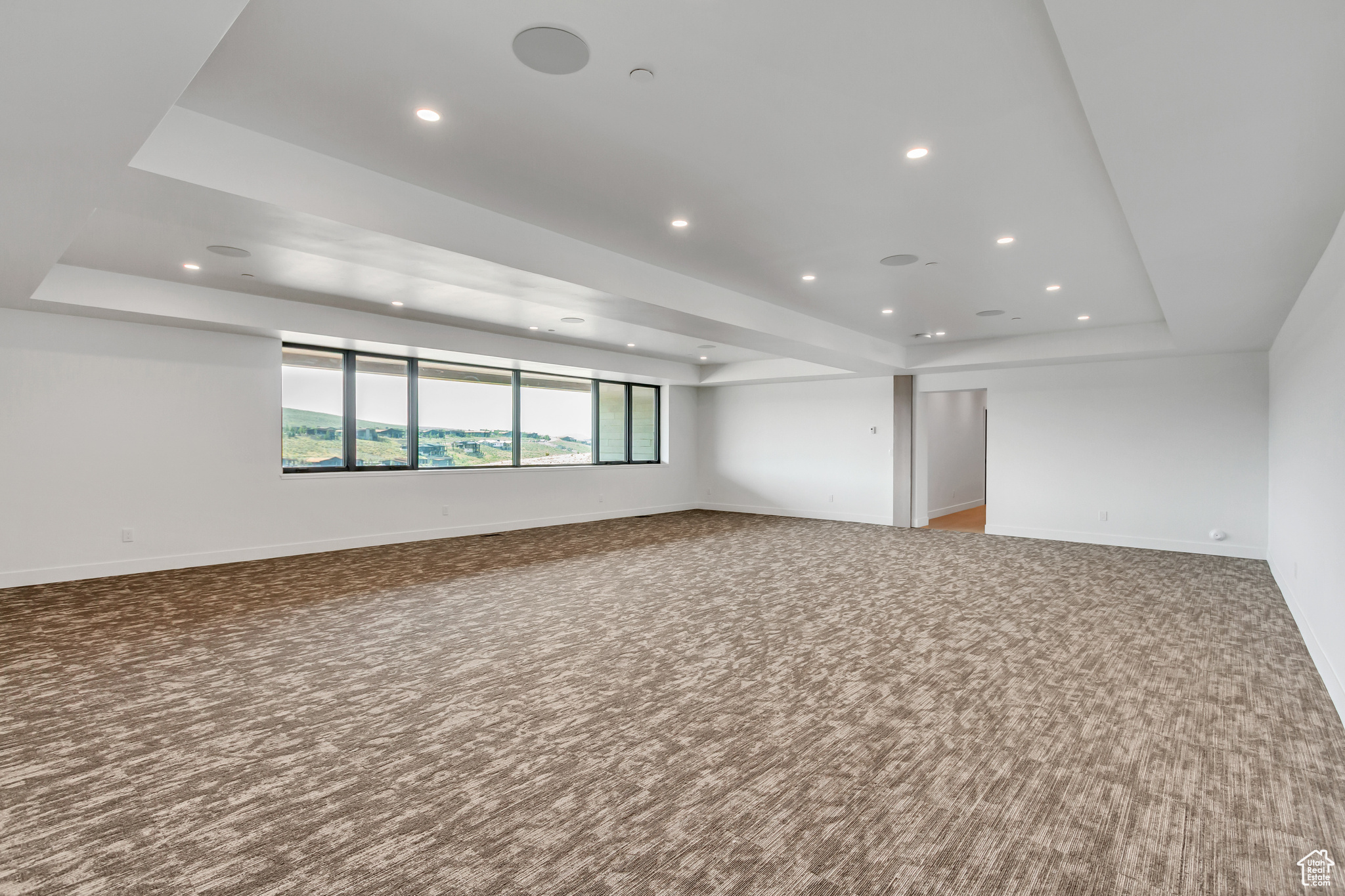PROMONTORY PAINTED SHORES - Residential