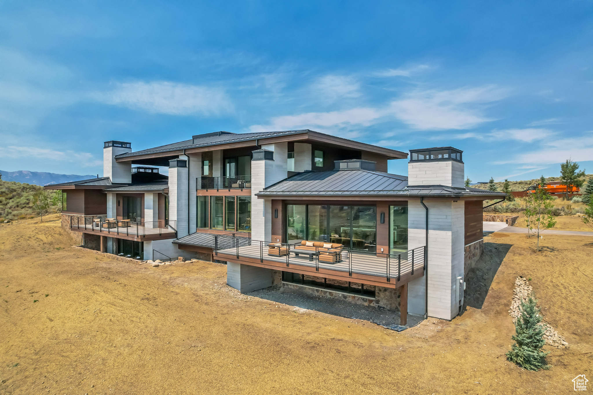 PROMONTORY PAINTED SHORES - Residential