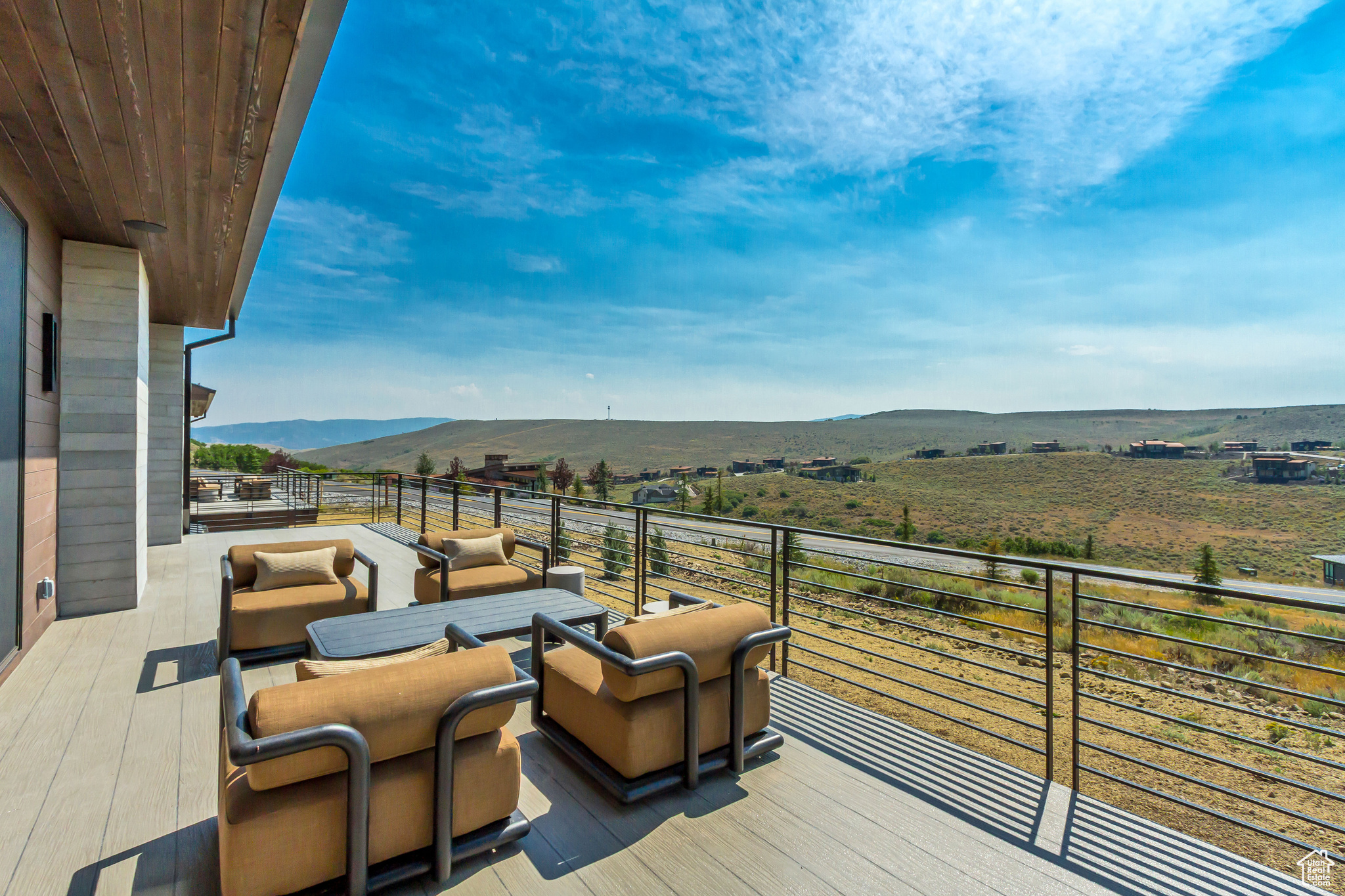 PROMONTORY PAINTED SHORES - Residential