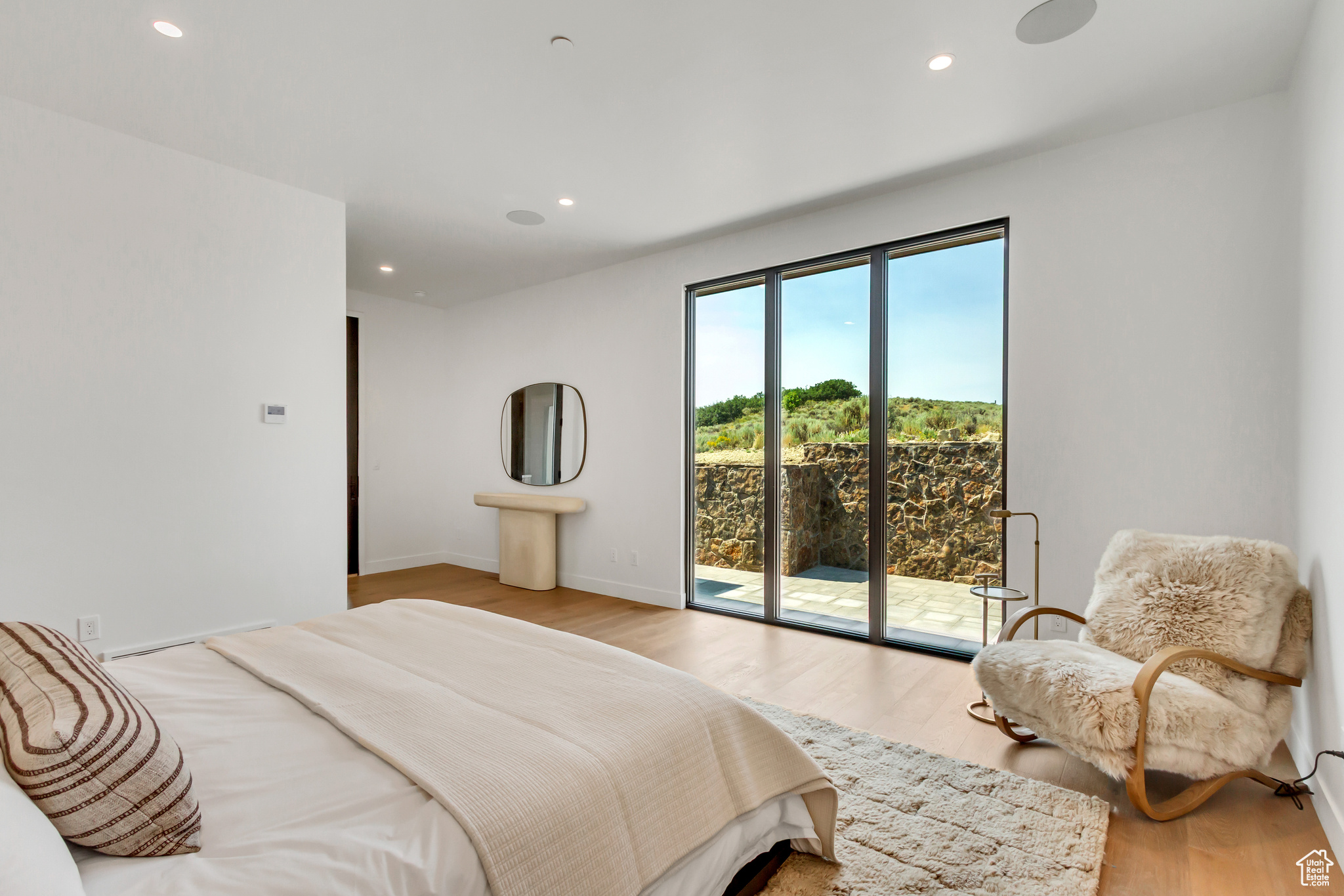 PROMONTORY PAINTED SHORES - Residential