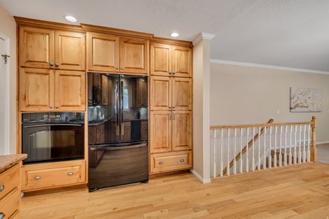 Tiny photo for 5196 W HAMPTON CT, Highland, UT 84003 (MLS # 2144679)