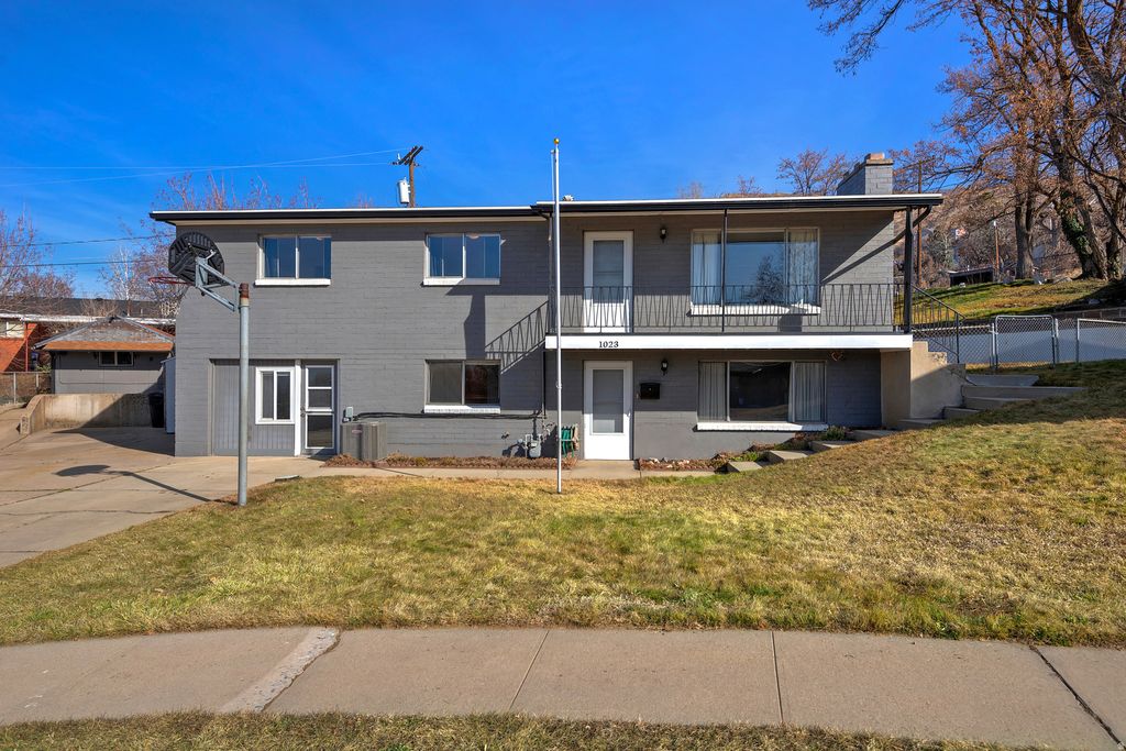 Photo of 1023 E 800 N, Bountiful, UT 84010 (MLS # 2136504)