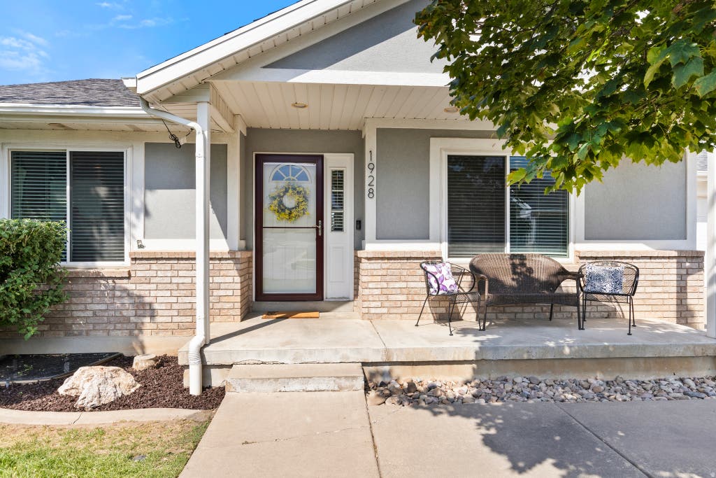 Photo of 1928 E 5900 S #10, South Ogden, UT 84403 (MLS # 2178212)