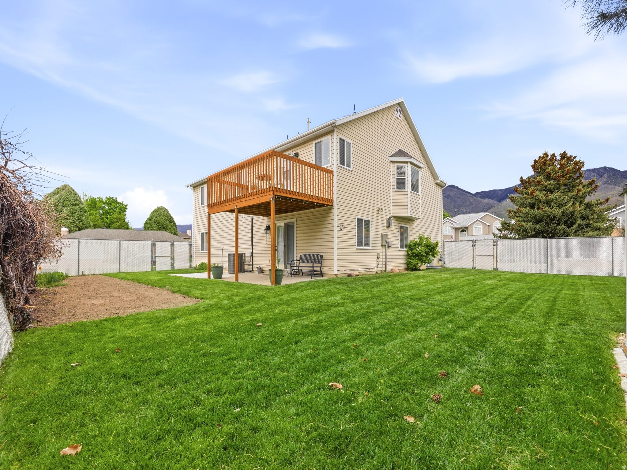 OAK FOREST NO 16 - Residential