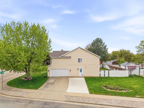 Tiny photo for 2079 N 2100 E, Layton, UT 84040 (MLS # 2154027)