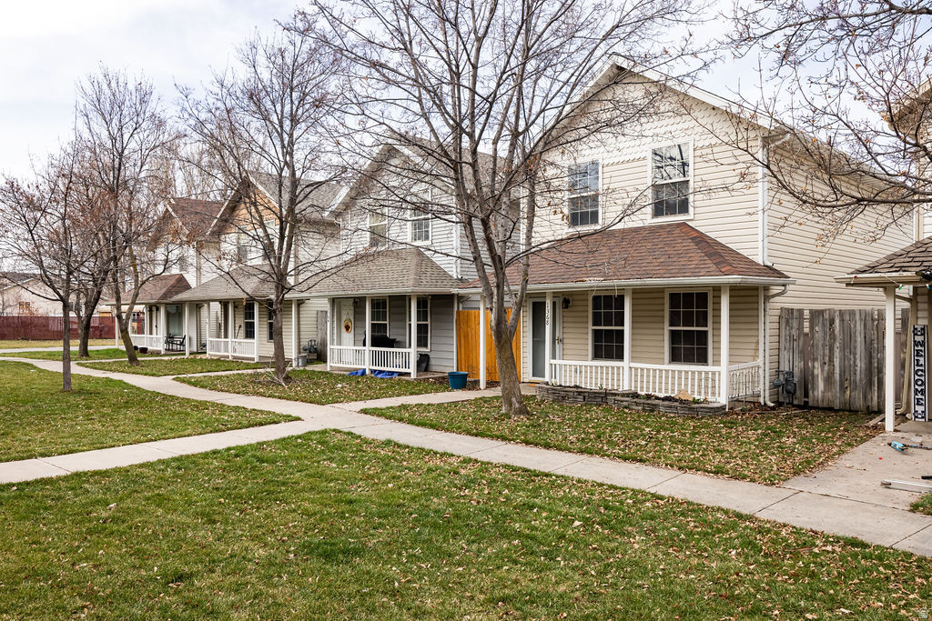 VICTORIAN VILLAGE - Residential