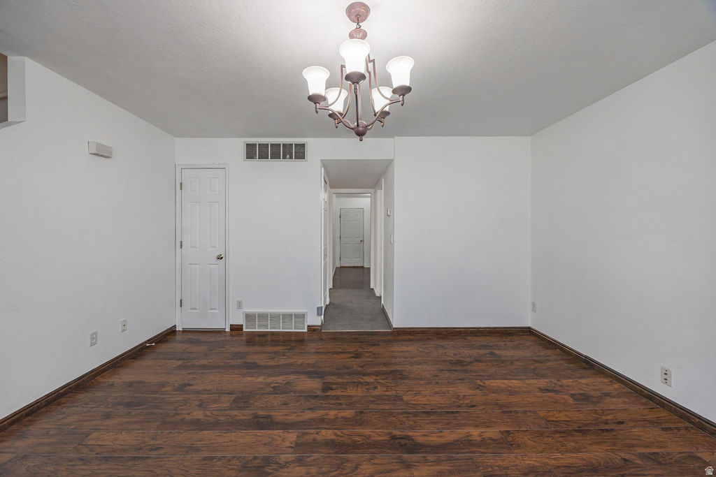 VICTORIAN VILLAGE - Residential