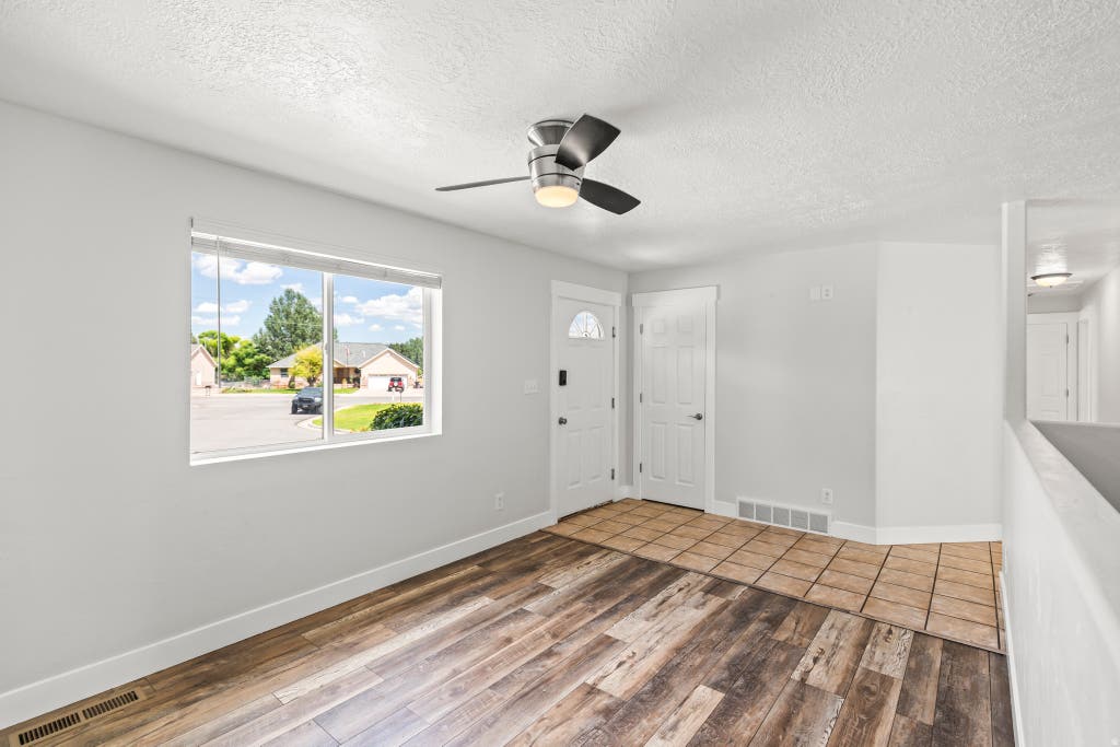Photo of 564 E 650 N, Richfield, UT 84701 (MLS # 2174355)