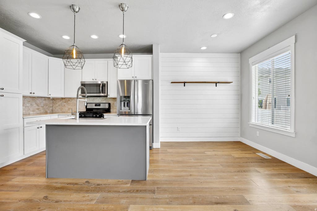 Photo of 167 W 610 N, Vineyard, UT 84058 (MLS # 2164380)