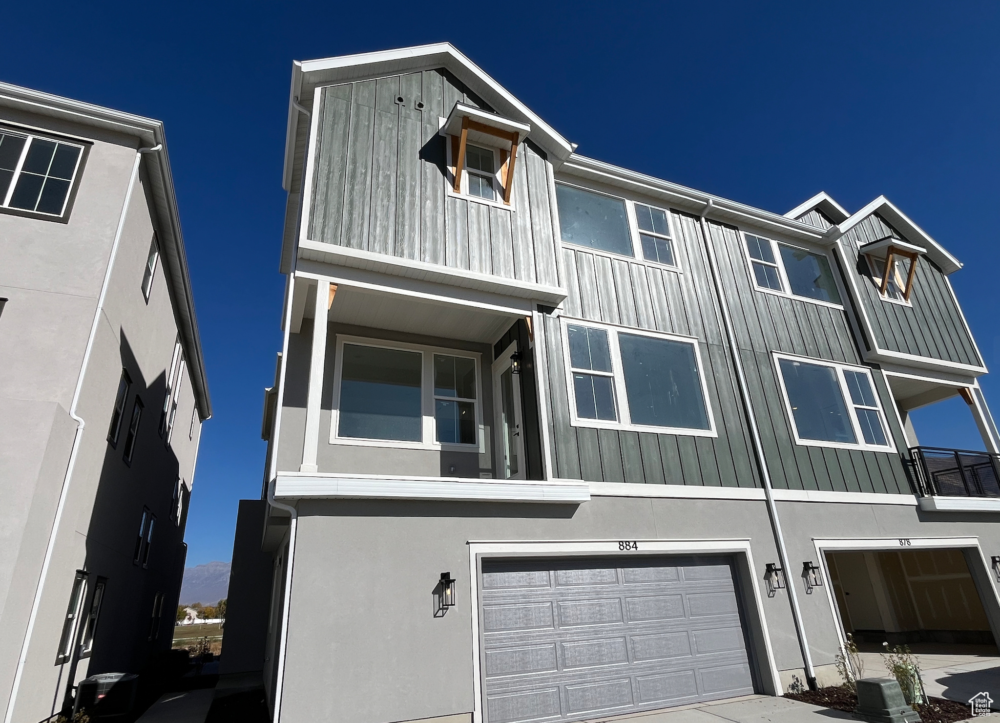 HUNTINGTON RANCH - Residential Income