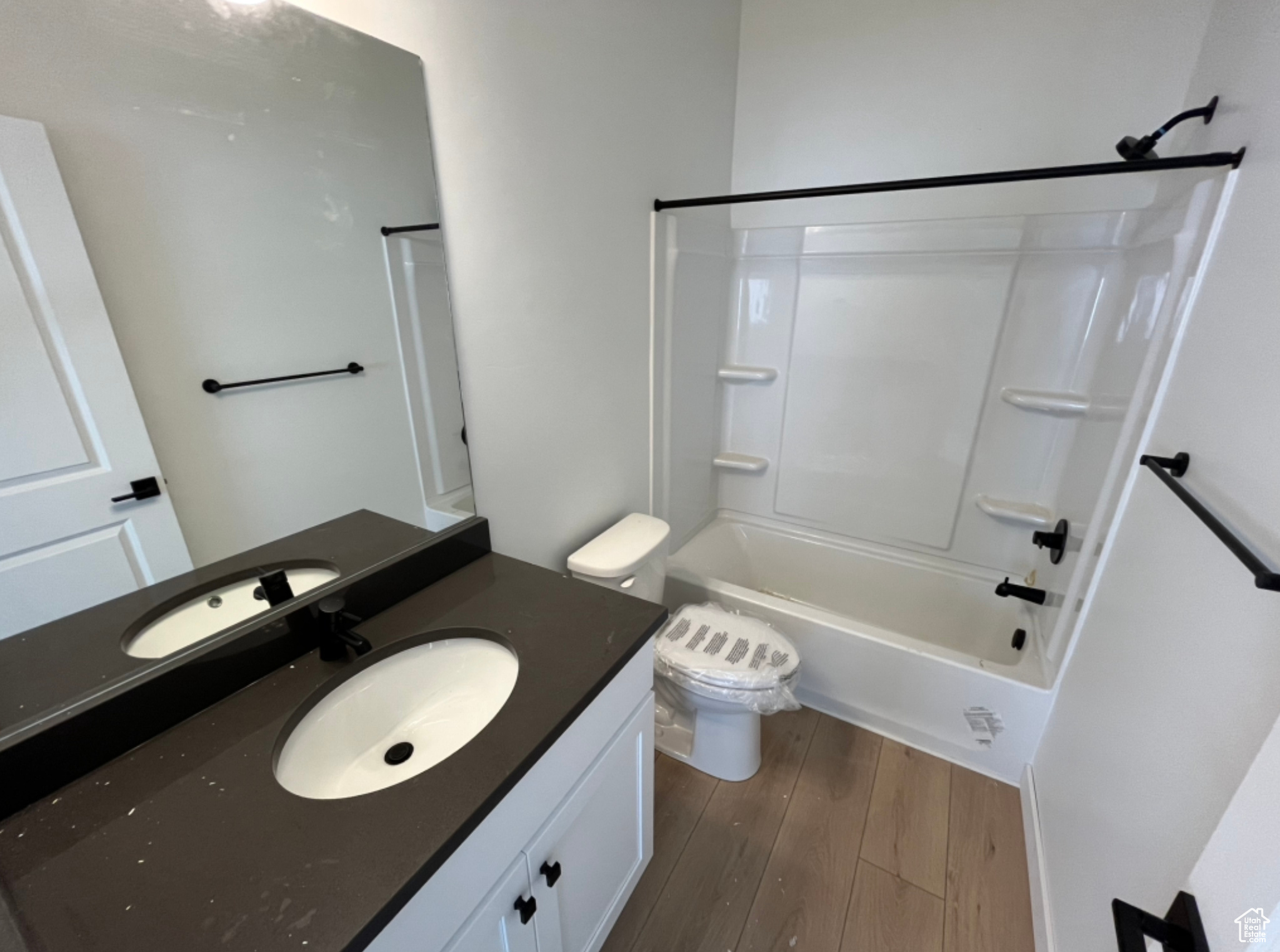 HUNTINGTON RANCH - Residential Income