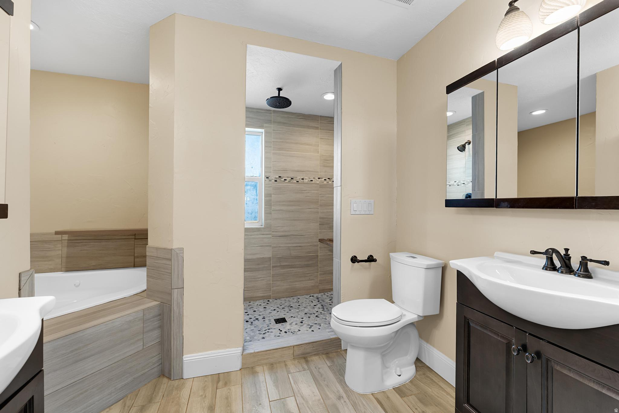 LAKE MOUNTAIN ESTATE - Residential