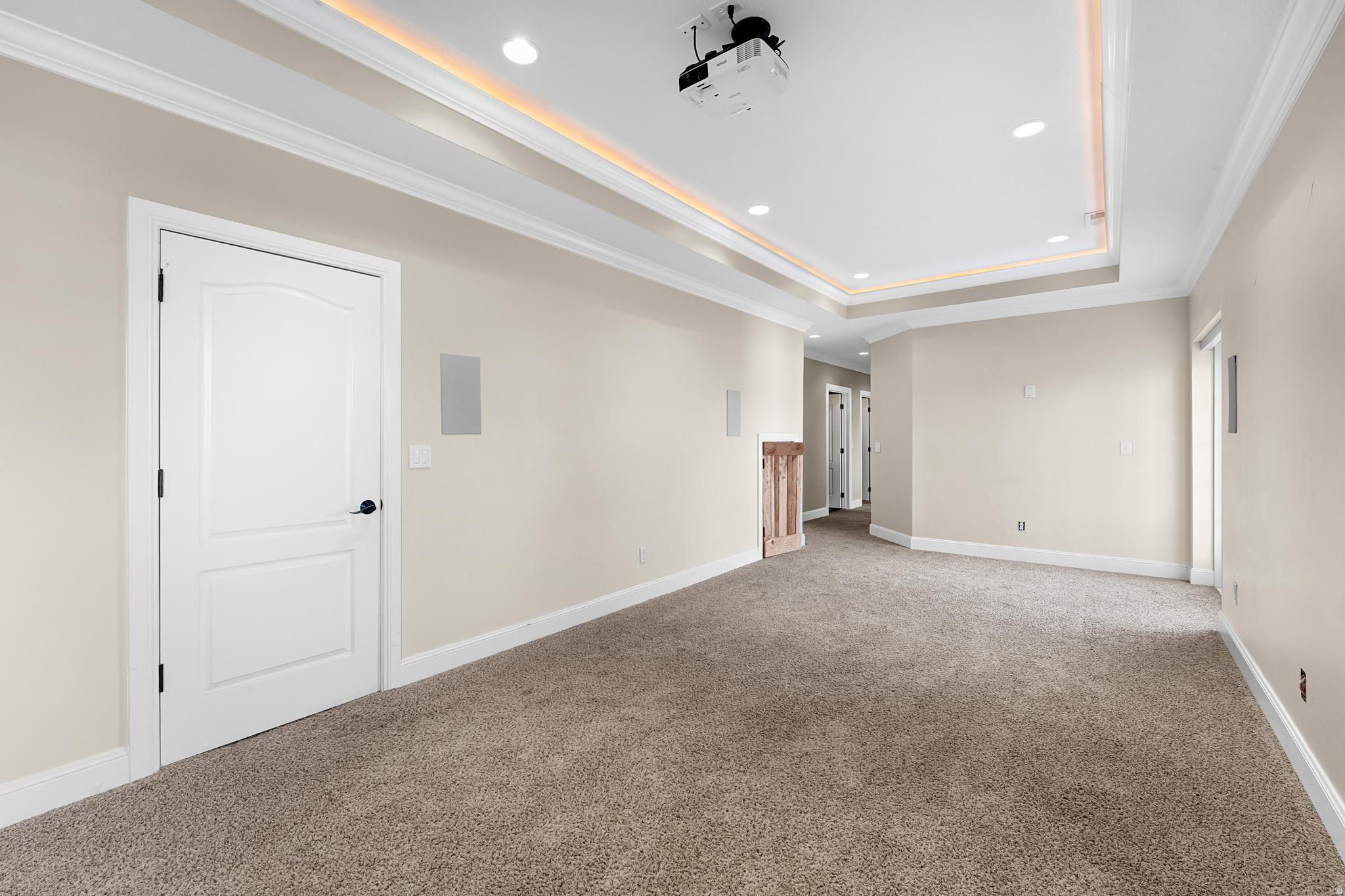 LAKE MOUNTAIN ESTATE - Residential