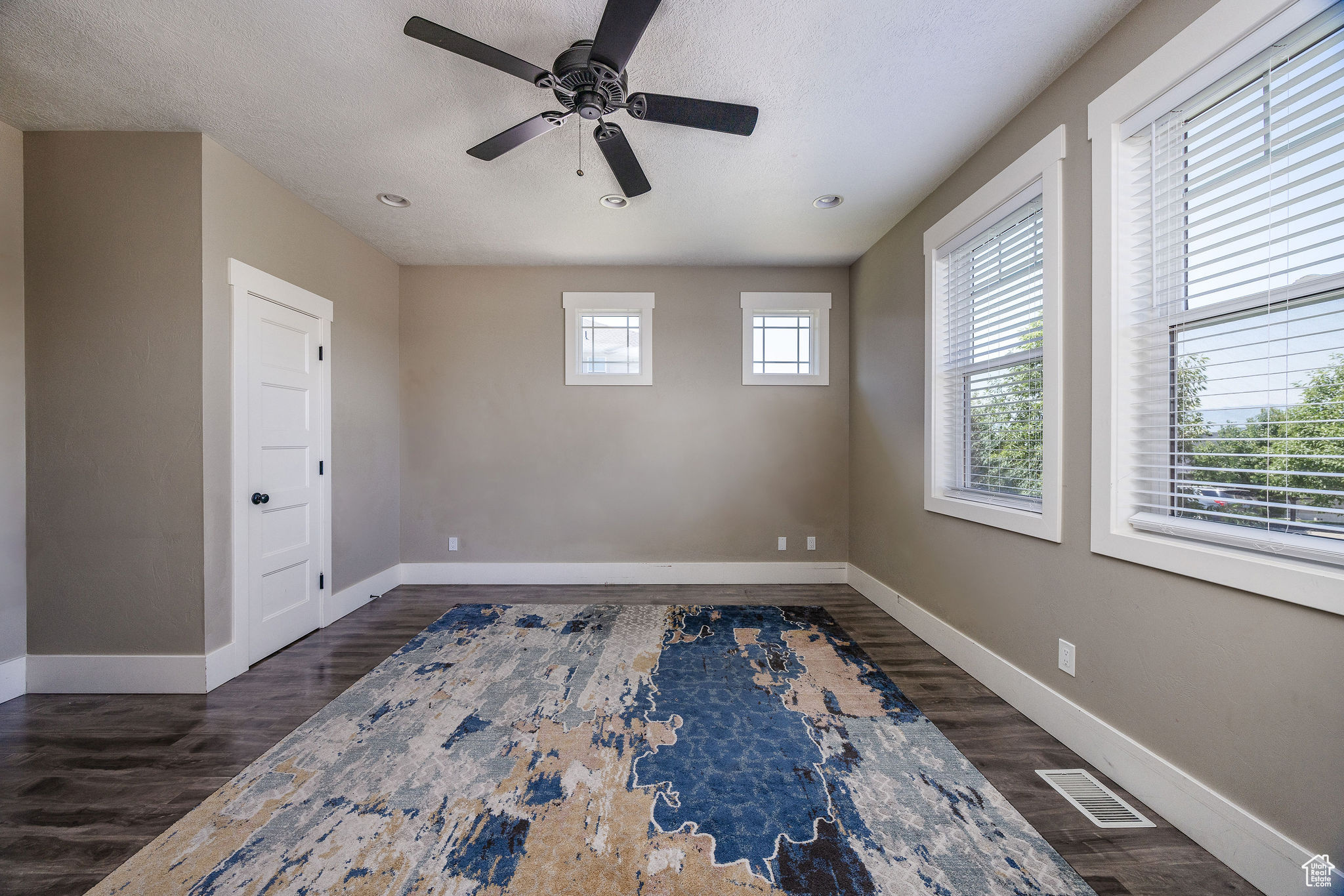 FOOTHILL HEIGHTS - Residential Lease