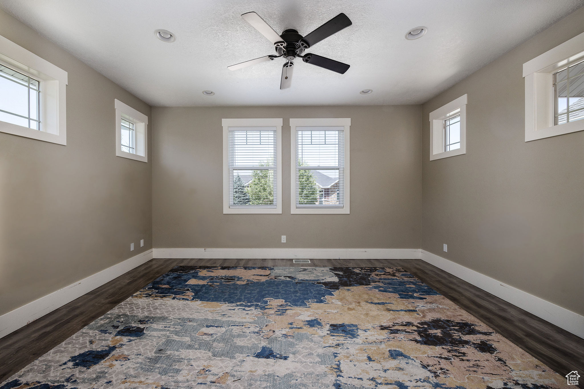 FOOTHILL HEIGHTS - Residential Lease