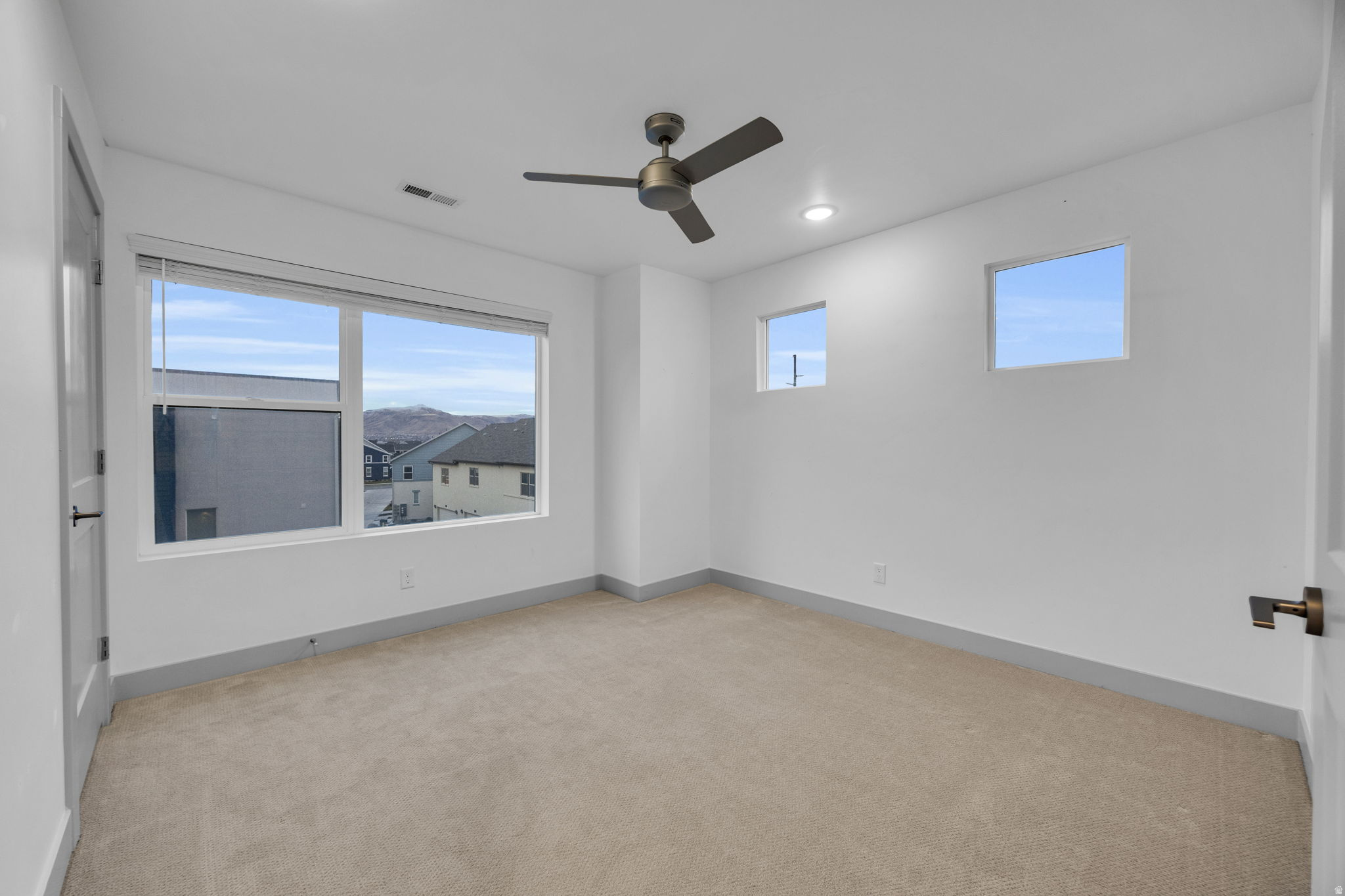 DAYBREAK - Residential Lease