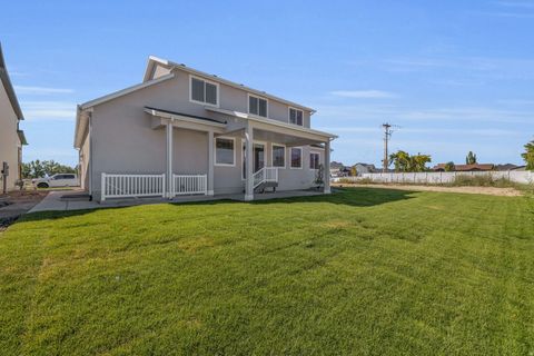 Tiny photo for 2721 S ALLISON WAY, Syracuse, UT 84075 (MLS # 2132420)