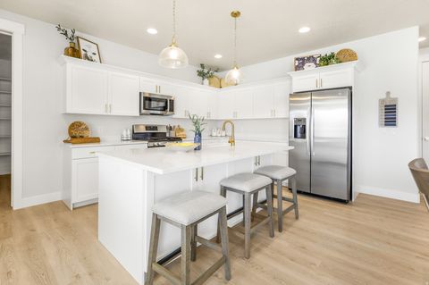 Tiny photo for 2721 S ALLISON WAY, Syracuse, UT 84075 (MLS # 2132420)