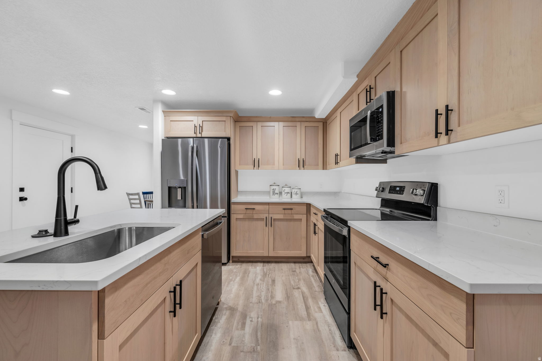 RC'S PARKWEST - Residential