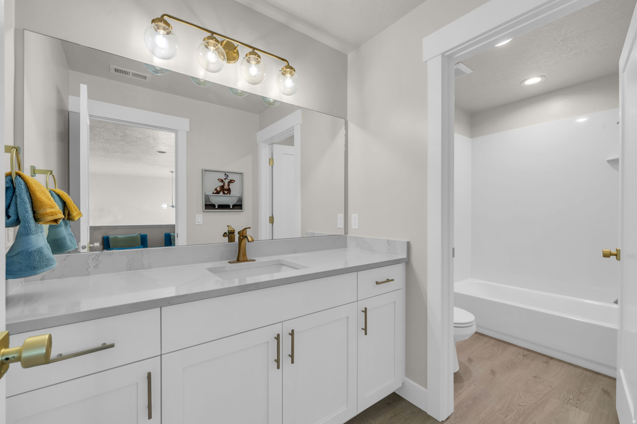 RC'S PARKWEST - Residential